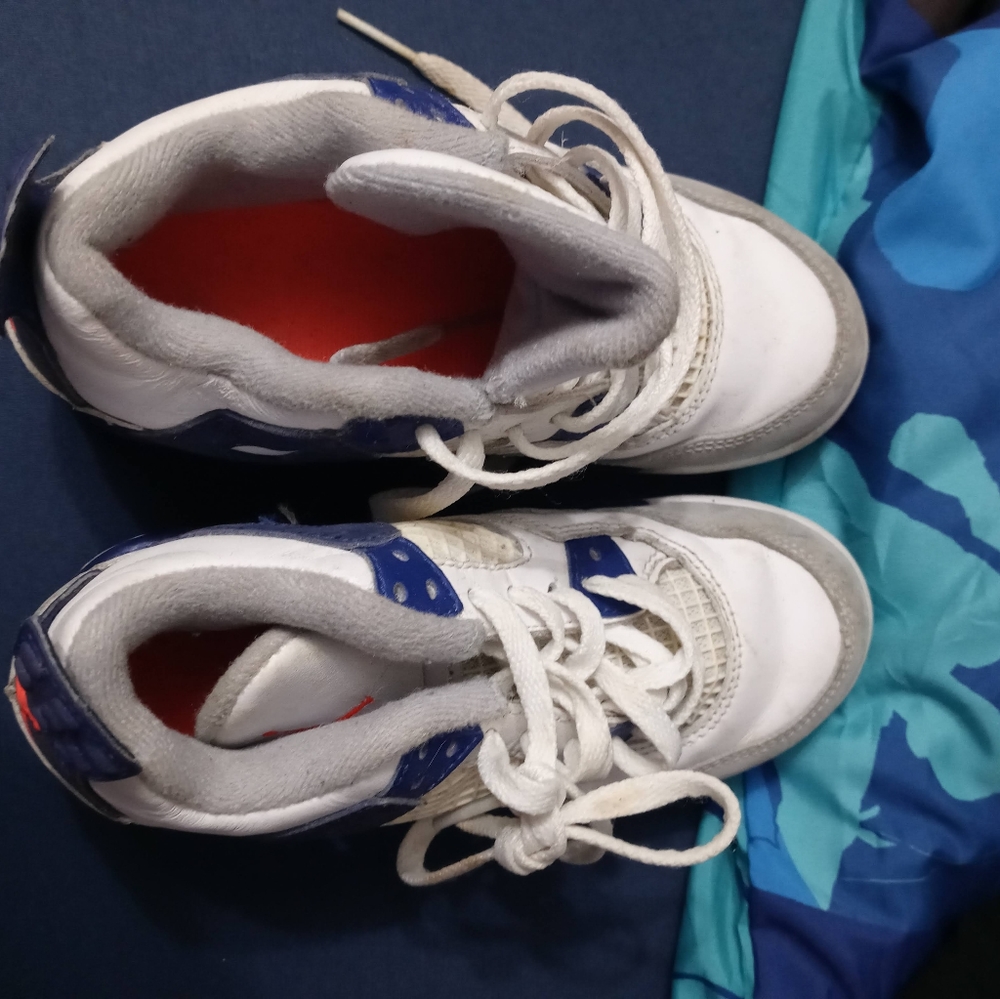 Shoes - Picture 3 of 3